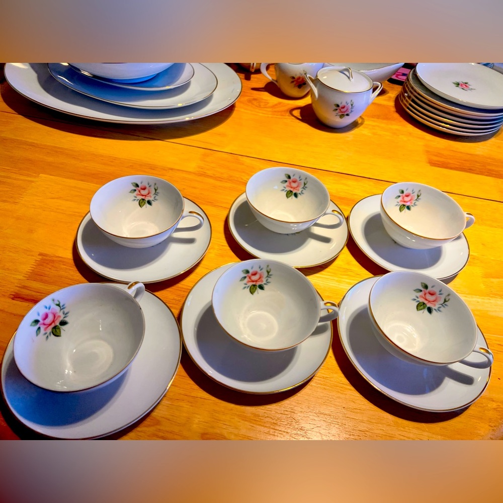 FINE CHINA JAPAN "MINIVER"  tea set of 6
